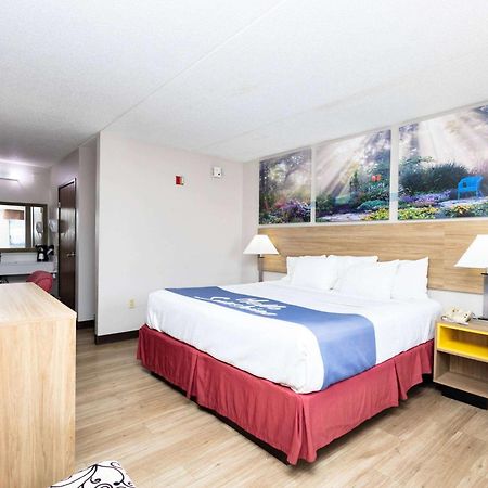 Days Inn By Wyndham Dayton Huber Heights Northeast Екстер'єр фото